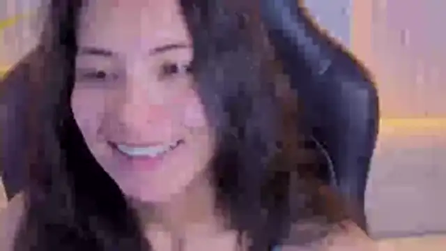 victoria_hernandez_t_ live cam on StripChat