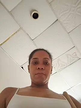 AstridMonroee live cam on StripChat