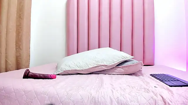 LauAllYours_ preview