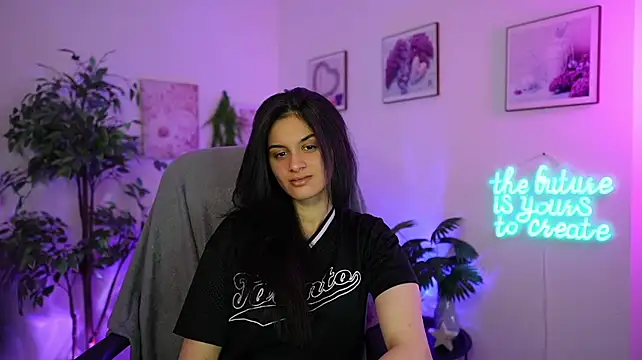Hanna_Rai live cam on StripChat