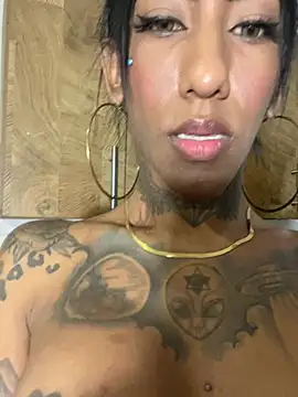 Taty_BigCock_Ts