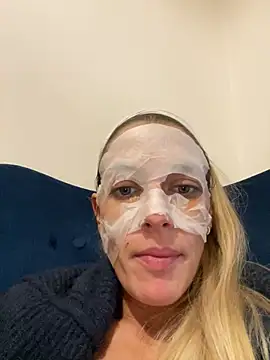 Bellalolahot live sex cam
