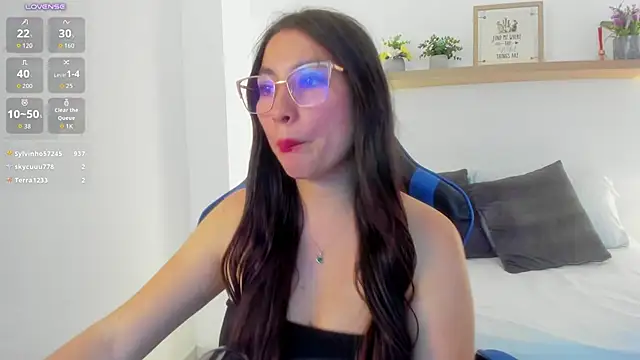 bella_99_ live cam on StripChat
