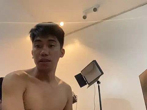 Ur_pinoyhotbrix live cam on StripChat
