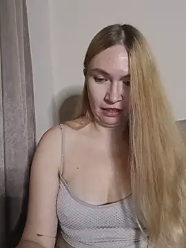 KisaVixen live cam on StripChat