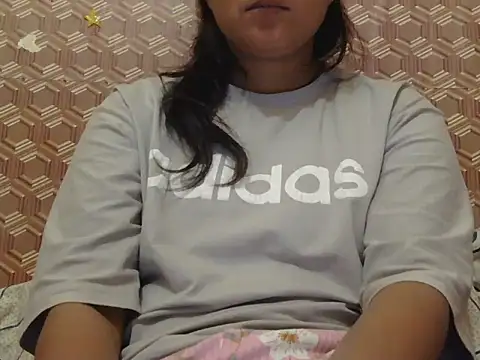 Minaxi_P live cam on StripChat