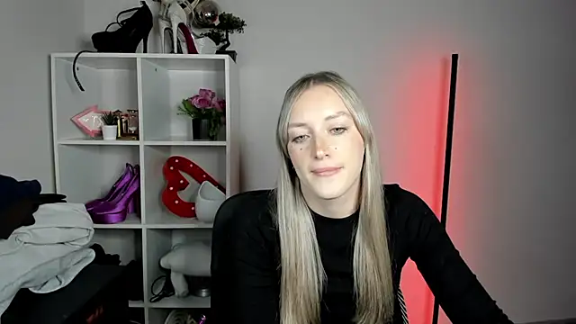 EvelynBlond
