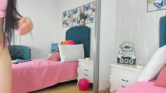 madeleyne_martinez live cam preview
