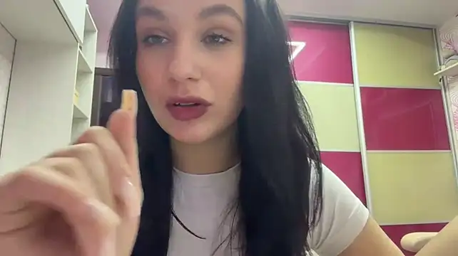 RisaPanak live cam preview