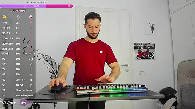 ZackFraser live cam on StripChat