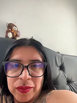 Live webcam show with Devilsweet17 - Interactive Lovense toys available