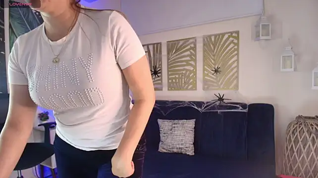 sheryl_jones live cam on StripChat