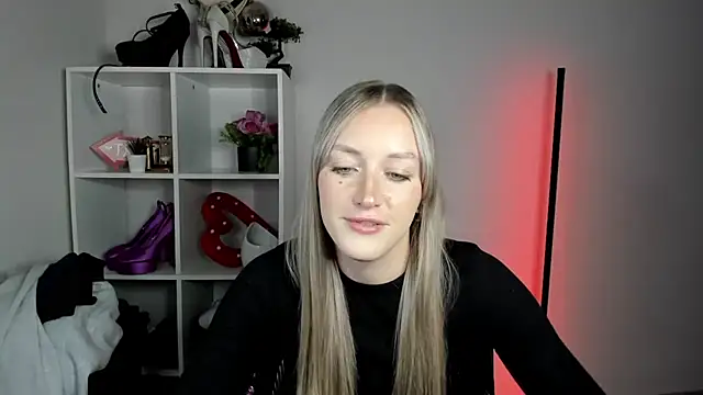 EvelynBlond