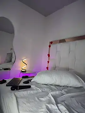 CamilleJuicy_