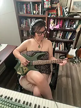 adobe_angel (F milf) - Retire from camming to pursue Booktube