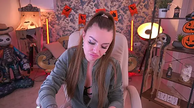 EmilyySecret live cam preview