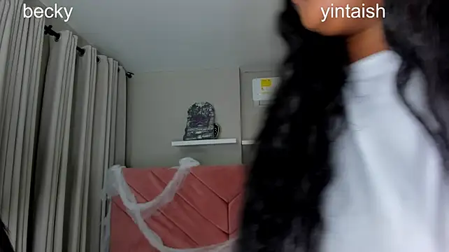 Yintaish — FansOnlyX creator profile