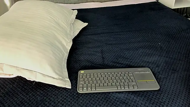 Charlie___Musk live cam preview