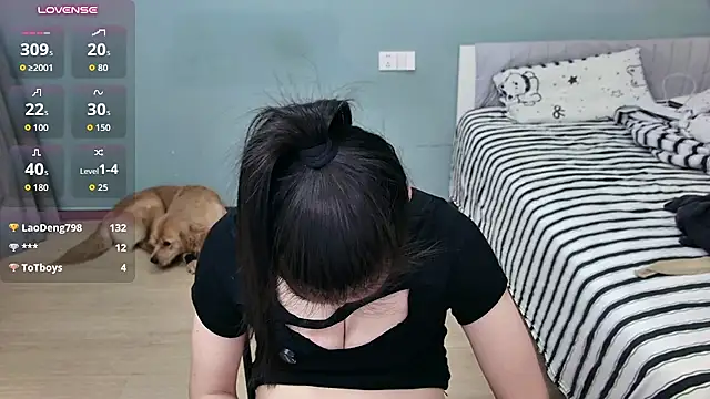 Blueness-Hot live cam on StripChat
