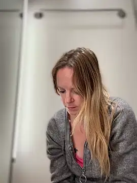 SexyMilf_1987