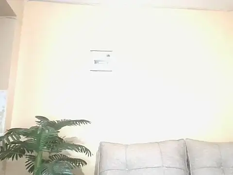 Prettygodess01 live cam on StripChat