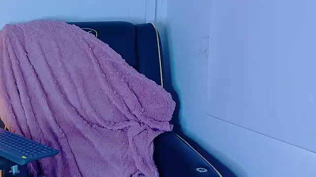 Juliana_Riderr live cam on StripChat