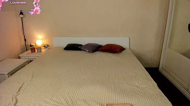 Nika_Shvets webcam