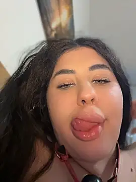DaianaKimberly live cam on StripChat