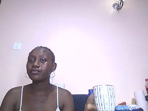 Fakama1 live cam on StripChat