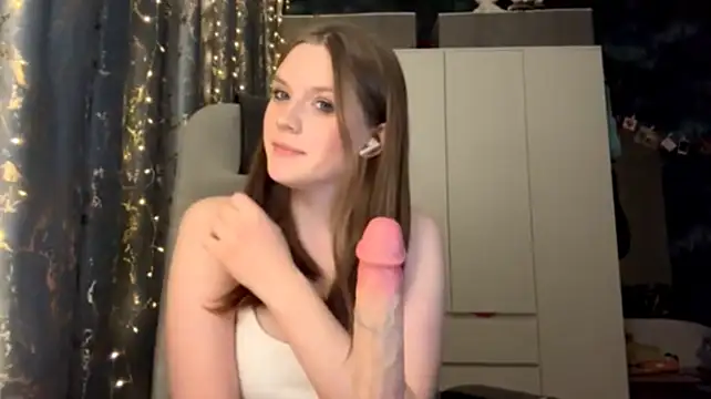 Angelika_Reinik live cam on StripChat
