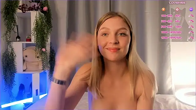 WillaLawrence live cam on StripChat