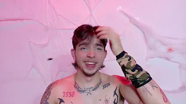 AliceandMax live cam preview