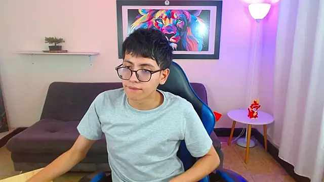 alexcum_18