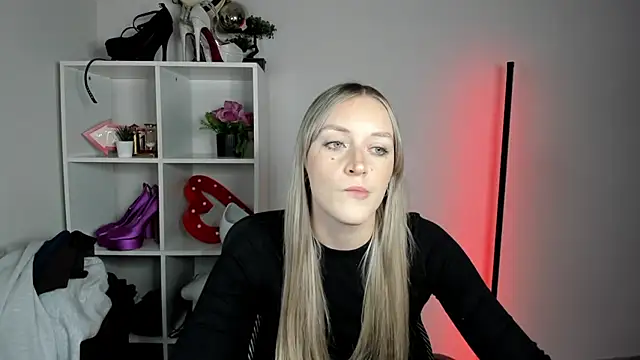 EvelynBlond