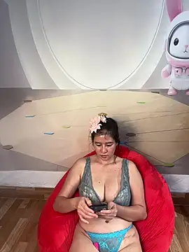 Mia_Velvet9x