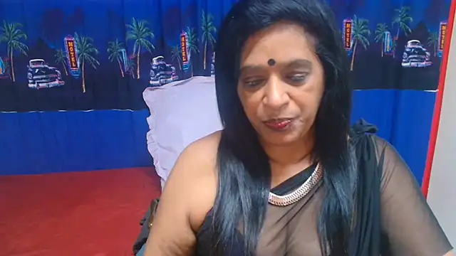 INDIANFUSION live cam on StripChat