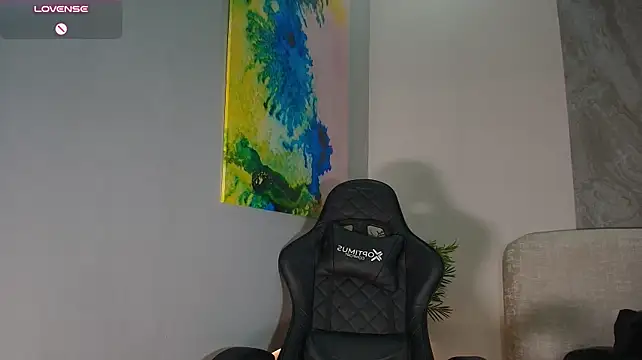 Megan_lux_