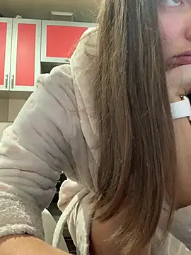 SeducingYoghourt live cam on StripChat