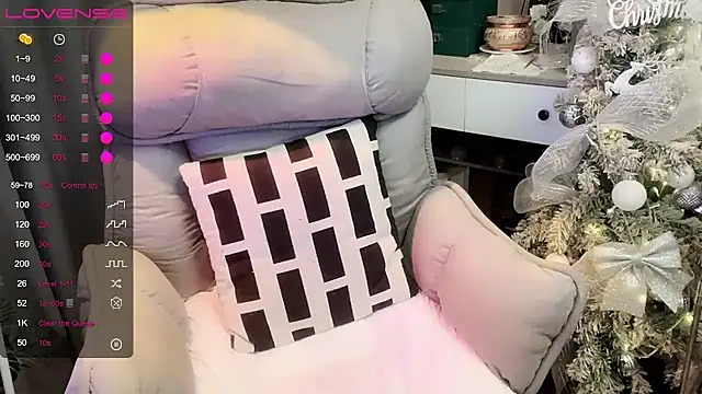 Monica-666888- webcam