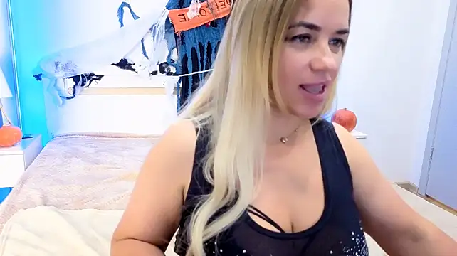 JuicyMillena