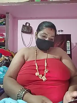 tamil_lathikaaa live cam on StripChat