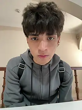 phineas_flynn_ (M twink) - undress me sexy