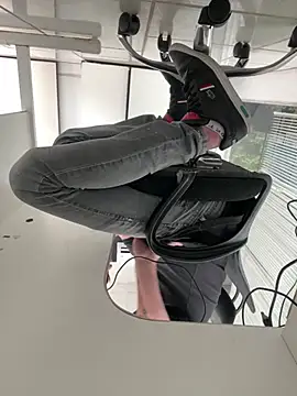 kahreal live sex cam