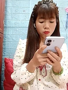 AmyLinee01 live cam on StripChat