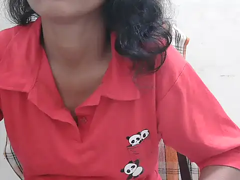 Lata_Fernandes live cam on StripChat