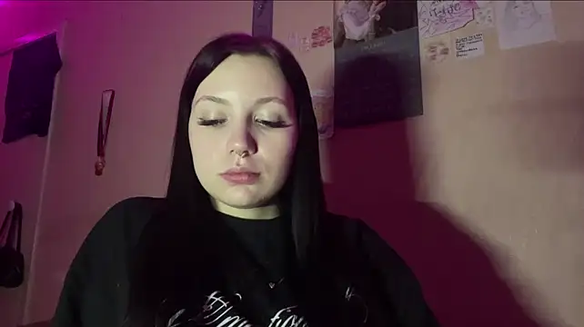 EileenKowalske live cam on StripChat