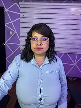 MiiaaJoness