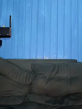 MelMelMelzinha live cam on StripChat