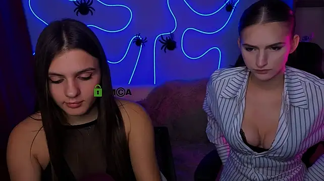 lisa_dark_ live cam on StripChat