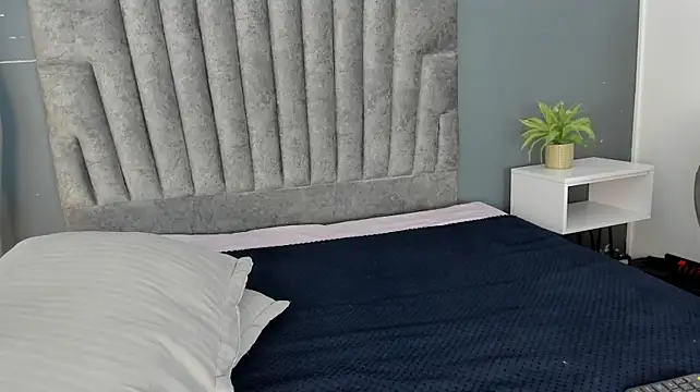 charlie___musk (M twink) - Let´s cum together!